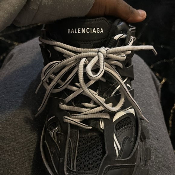 Balenciage - Picture 4 of 5